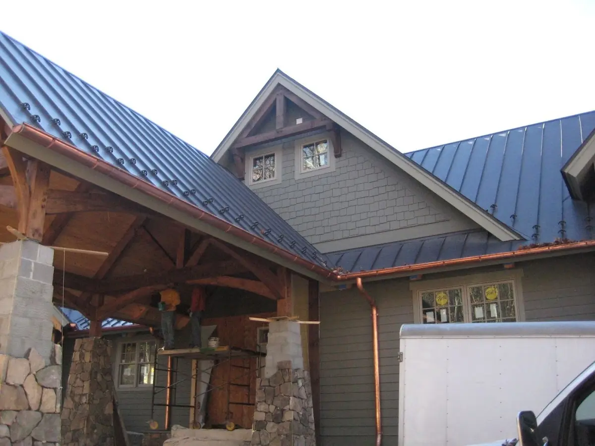 Craftsman Roofing team delivering quality roofing work in Missouri City